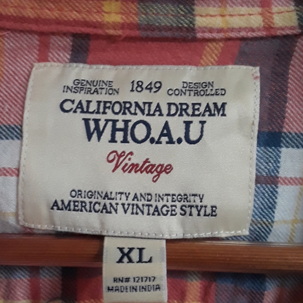 Button shirt - Picture 3 of 3